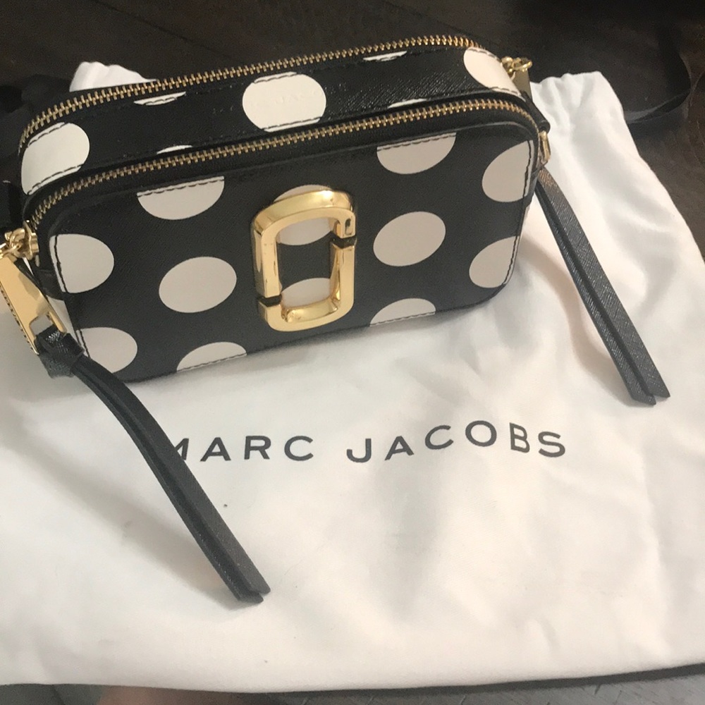 MARC JACOBS THE DOT SNAPSHOT